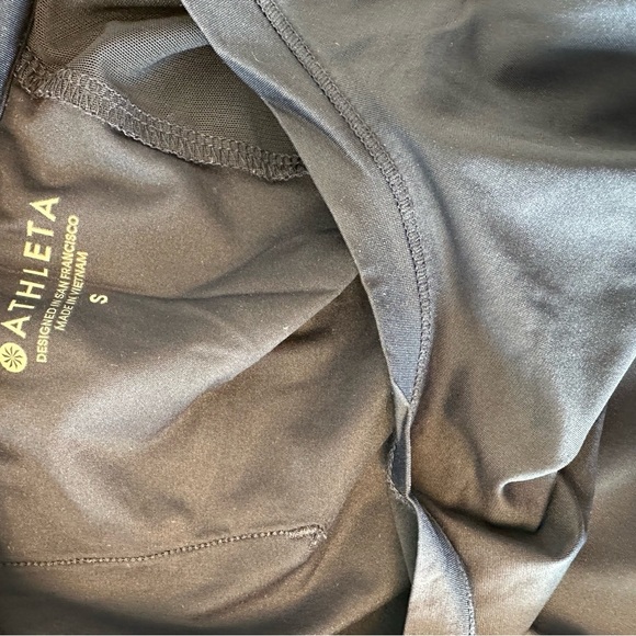 ATHLETA Longsleeve Top with Split Back Detail - Picture 7 of 7